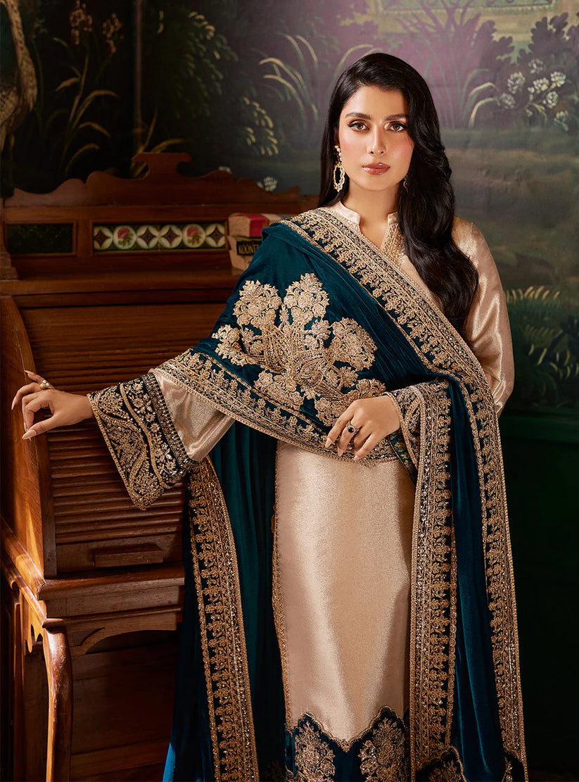 Zainab Chottani – Luxury stitched  Suit  with Embroidered Velvet Shawl