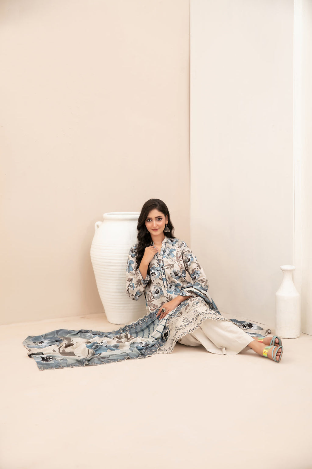 3 Piece stitched Lawn suit