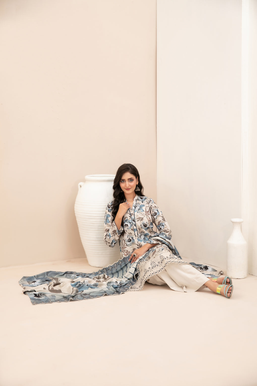3 Piece stitched Lawn suit