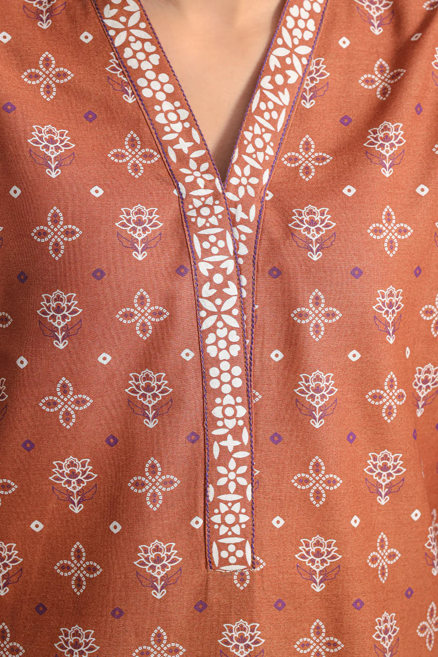 03-Piece Printed Lawn Suit - Ready To Wear