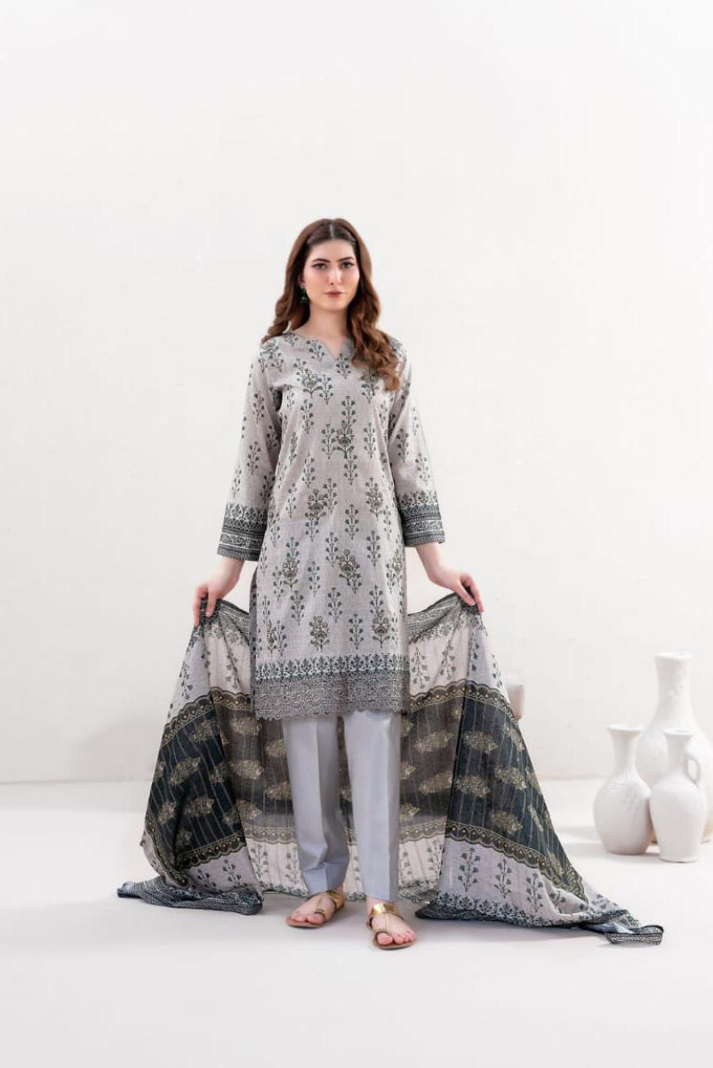 03-Piece Printed Lawn Sit - Ready To Wear