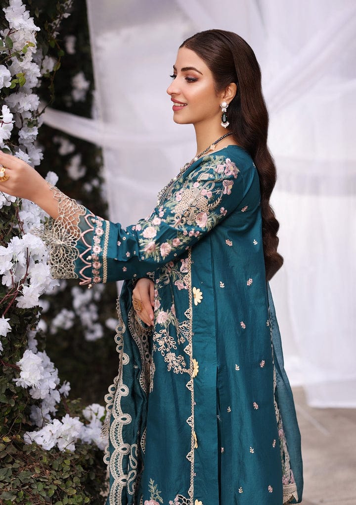 03-Piece Heavy Embroidered Chikankari Suit | Ready To Wear