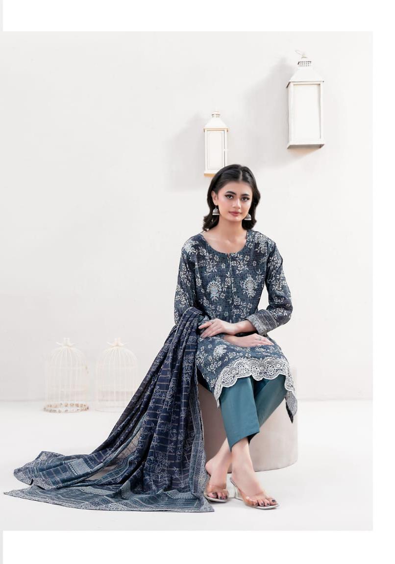 03-Piece Printed Lawn Sit - Ready To Wear