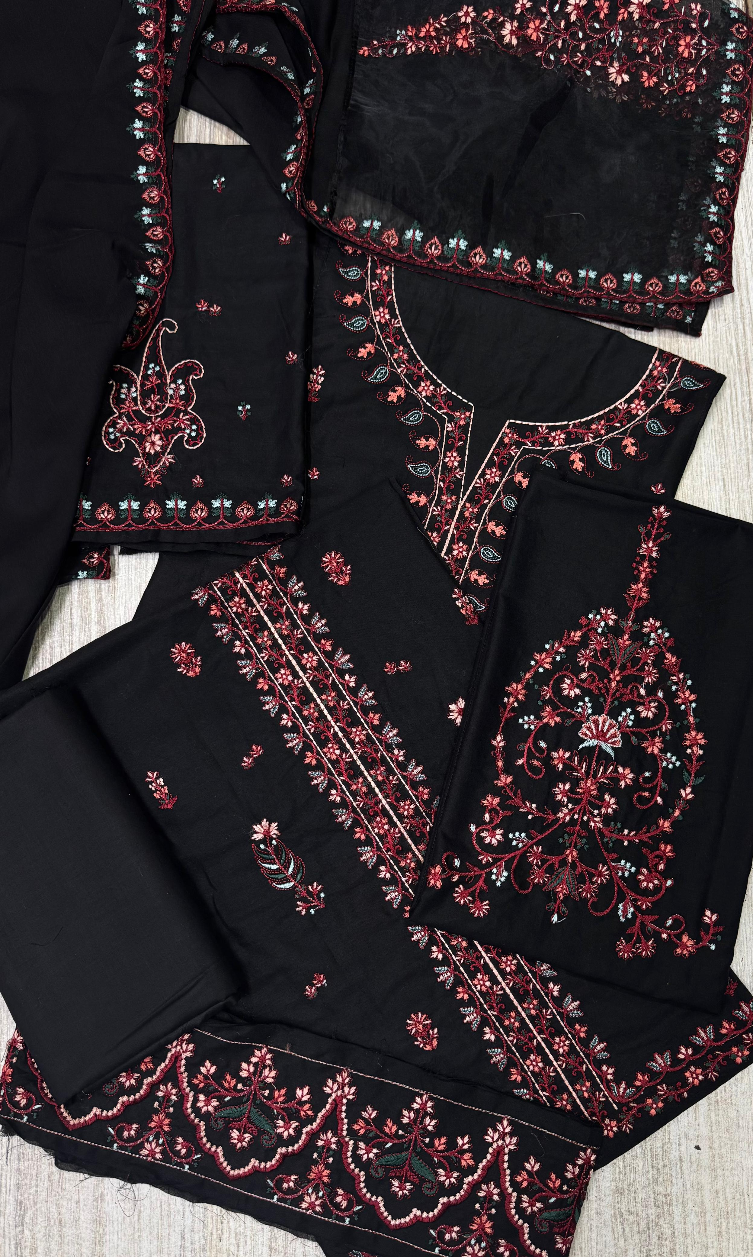 Elegant Embroidered Black Cambric Cotton Kurta with Semi-Chiffon Dupatta