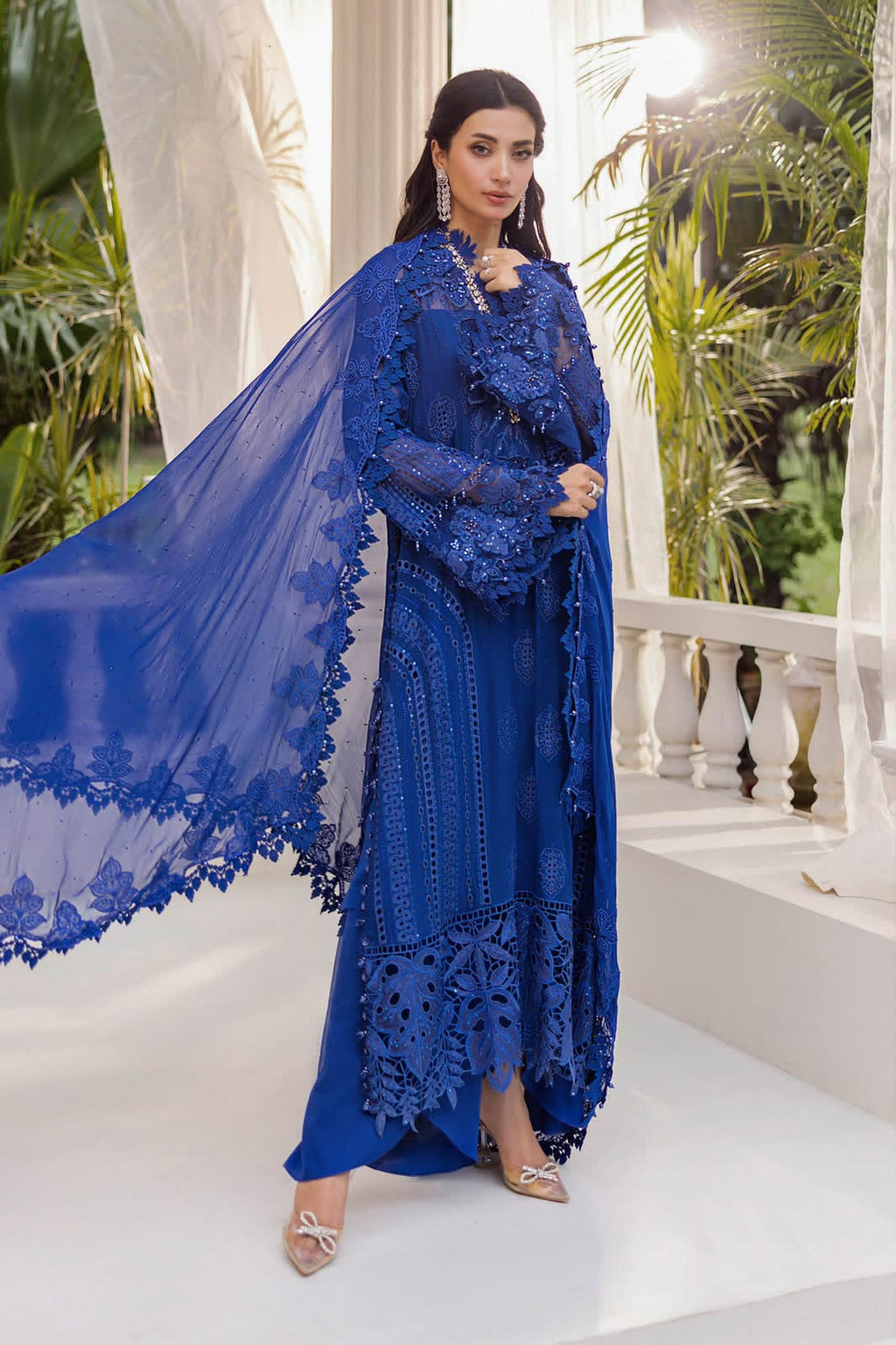 Royal Blue Embellished Chiffon Evening Gown – Elegant Floral Embroidered Occasion Wear